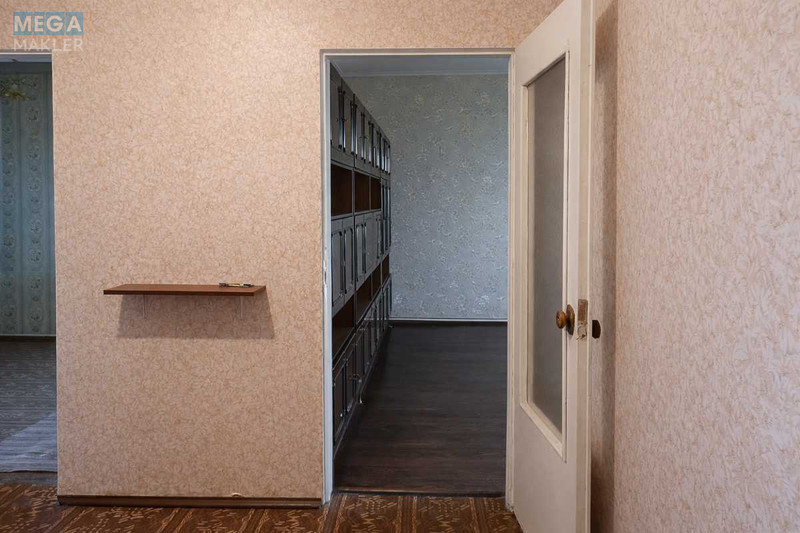 Продаж 3 кімнатної квартири (77/42/9), 11 пов. 16 пов. будинку, <a class="location-link" href="/kiev/" title="Недвижимость Київ">Київ</a>, <a class="location-link" href="/kiev/darnickij/" title="Недвижимость Дарницький район">Дарницький р-н</a>, Олександра Мишуги вул., 3 (изображение 6)