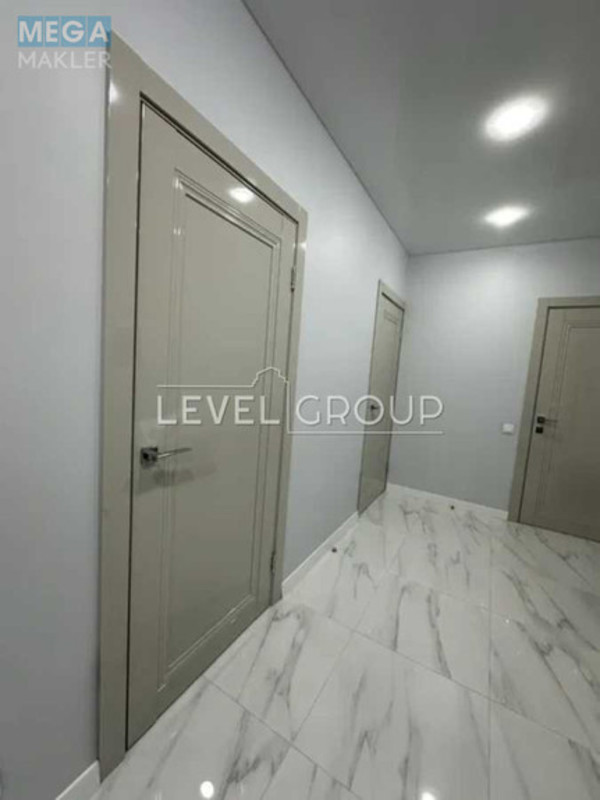 Продаж 3 кімнатної квартири (85/45/11), 6 пов. 17 пов. будинку, <a class="location-link" href="/kiev/" title="Недвижимость Київ">Київ</a>, <a class="location-link" href="/kiev/solomenskij/" title="Недвижимость Солом'янський район">Солом'янський р-н</a>, Вацлава Гавела бульв., 28 (изображение 11)