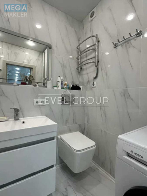 Продаж 3 кімнатної квартири (85/45/11), 6 пов. 17 пов. будинку, <a class="location-link" href="/kiev/" title="Недвижимость Київ">Київ</a>, <a class="location-link" href="/kiev/solomenskij/" title="Недвижимость Солом'янський район">Солом'янський р-н</a>, Вацлава Гавела бульв., 28 (изображение 15)