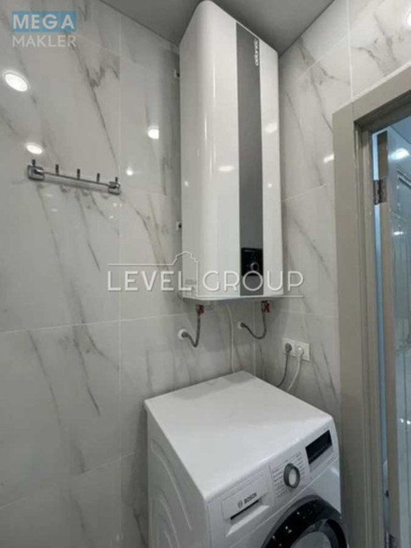 Продаж 3 кімнатної квартири (85/45/11), 6 пов. 17 пов. будинку, <a class="location-link" href="/kiev/" title="Недвижимость Київ">Київ</a>, <a class="location-link" href="/kiev/solomenskij/" title="Недвижимость Солом'янський район">Солом'янський р-н</a>, Вацлава Гавела бульв., 28 (изображение 17)