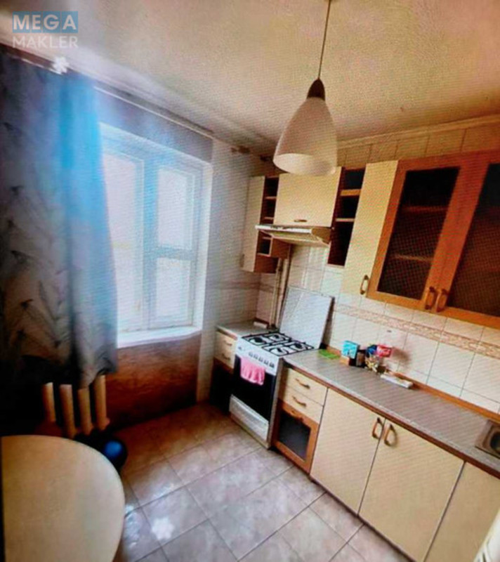 Оренда 2 кімнатної квартири, <a class="location-link" href="/kiev/" title="Недвижимость Київ">Київ</a>, <a class="location-link" href="/kiev/solomenskij/" title="Недвижимость Солом'янський район">Солом'янський р-н</a>, Нововокзальна вул., 21 (изображение 12)