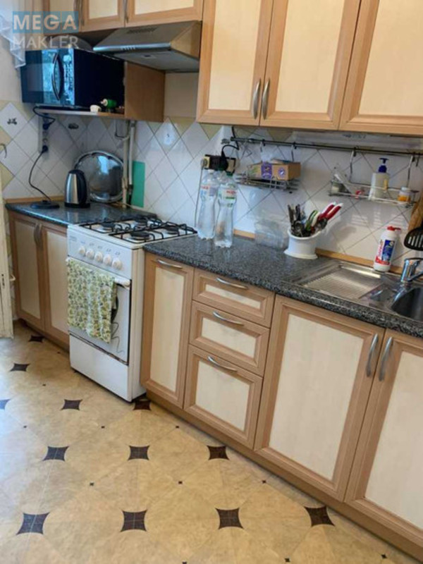 Оренда 3 кімнатної квартири, <a class="location-link" href="/kiev/" title="Недвижимость Київ">Київ</a>, <a class="location-link" href="/kiev/podolskij/" title="Недвижимость Подільський район">Подільський р-н</a>, Свободы просп., 1А (изображение 12)