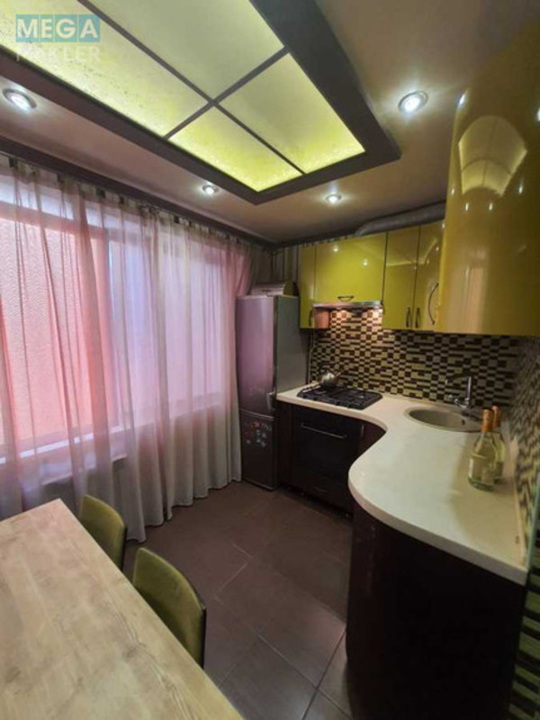 Оренда 1 кімнатної квартири, <a class="location-link" href="/kiev/" title="Недвижимость Київ">Київ</a>, <a class="location-link" href="/kiev/dneprovskij/" title="Недвижимость Дніпровський район">Дніпровський р-н</a>, Райдужна вул., 3а (изображение 2)