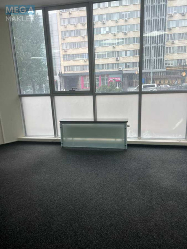 Оренда комерційної нерухомості, 1&nbsp;867,70&nbsp;кв.м, под офис, <a class="location-link" href="/kiev/" title="Недвижимость Київ">Київ</a>, <a class="location-link" href="/kiev/shevchenkovskij/" title="Недвижимость Шевченківський район">Шевченківський р-н</a>, Тараса Шевченка бульв., 37/122 (изображение 10)