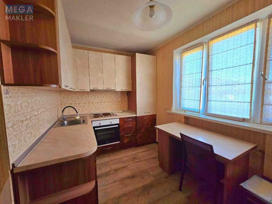 Продаж дома, 2&nbsp;поверху, 172&nbsp;кв.м, 6&nbsp;кімнат, ділянка 7&nbsp;соток, <a class="location-link" href="/kalinovka-pgt-kv/" title="Недвижимость Калинівка">Калинівка</a>, Залізнична, 38 (изображение 9)