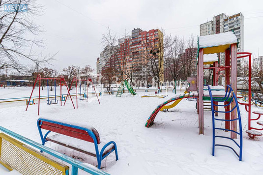 Продаж 4 кімнатної квартири (28,4/?/?), 3 пов. 9 пов. будинку, <a class="location-link" href="/kiev/" title="Недвижимость Київ">Київ</a>, <a class="location-link" href="/kiev/desnyanskij/" title="Недвижимость Деснянський район">Деснянський р-н</a>, Теодора Драйзера вул., 5 (изображение 18)