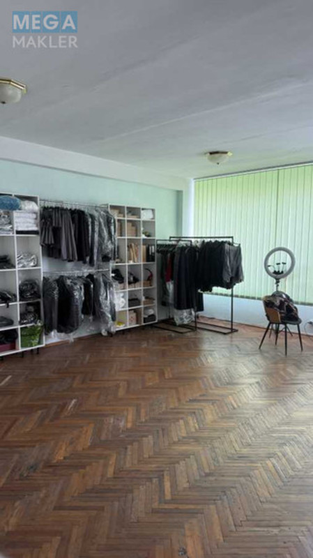 Продаж комерційної нерухомості, 570&nbsp;кв.м, под офис, <a class="location-link" href="/lviv/" title="Недвижимость Львів">Львів</a>, <a class="location-link" href="/lviv/shevchenkovskij/" title="Недвижимость Шевченківський район">Шевченківський р-н</a>, Чорновола, 65 (изображение 3)