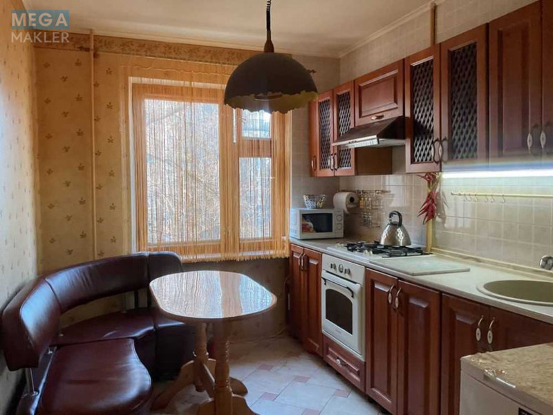 Оренда 3 кімнатної квартири, <a class="location-link" href="/odessa/" title="Недвижимость Одеса">Одеса</a>, <a class="location-link" href="/odessa/malinovskij/" title="Недвижимость Малиновський район">Малиновський р-н</a>, Варненская, 23 (изображение 7)