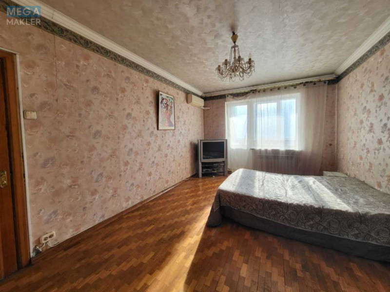 Продаж 3 кімнатної квартири (98/70/10), 10 пов. 10 пов. будинку, <a class="location-link" href="/kiev/" title="Недвижимость Київ">Київ</a>, <a class="location-link" href="/kiev/darnickij/" title="Недвижимость Дарницький район">Дарницький р-н</a>, Бориса Гмирі вул., 5 (изображение 7)