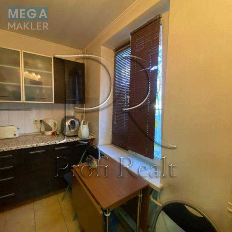 Продаж 3 кімнатної квартири (52/39/6), 1 пов. 5 пов. будинку, <a class="location-link" href="/kiev/" title="Недвижимость Київ">Київ</a>, <a class="location-link" href="/kiev/shevchenkovskij/" title="Недвижимость Шевченківський район">Шевченківський р-н</a>, Берестейский проспект, 79 (изображение 3)