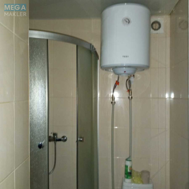 Оренда кімнати (підселення), <a class="location-link" href="/kiev/" title="Недвижимость Київ">Київ</a>, <a class="location-link" href="/kiev/goloseevskij/" title="Недвижимость Голосіївський район">Голосіївський р-н</a>, Василя Жуковського пров., 14 (изображение 4)