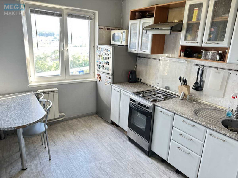 Продаж 3 кімнатної квартири (59/40/8), 9 пов. 9 пов. будинку, <a class="location-link" href="/kiev/" title="Недвижимость Київ">Київ</a>, <a class="location-link" href="/kiev/shevchenkovskij/" title="Недвижимость Шевченківський район">Шевченківський р-н</a>, Борщагівська вул., 4 (изображение 10)