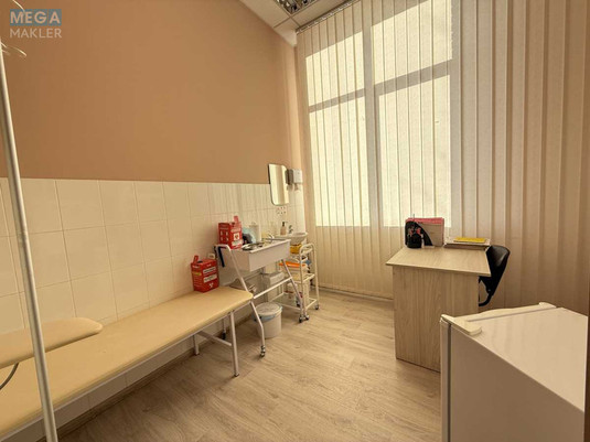 Оренда окремої будівлі/побудови, 153&nbsp;кв.м, <a class="location-link" href="/kiev/" title="Недвижимость Київ">Київ</a>, <a class="location-link" href="/kiev/darnickij/" title="Недвижимость Дарницький район">Дарницький р-н</a>, Срібнокільська вул., 12 (изображение 7)