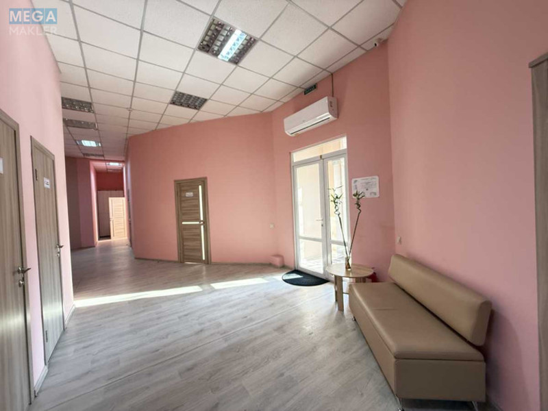 Оренда окремої будівлі/побудови, 153&nbsp;кв.м, <a class="location-link" href="/kiev/" title="Недвижимость Київ">Київ</a>, <a class="location-link" href="/kiev/darnickij/" title="Недвижимость Дарницький район">Дарницький р-н</a>, Срібнокільська вул., 12 (изображение 10)