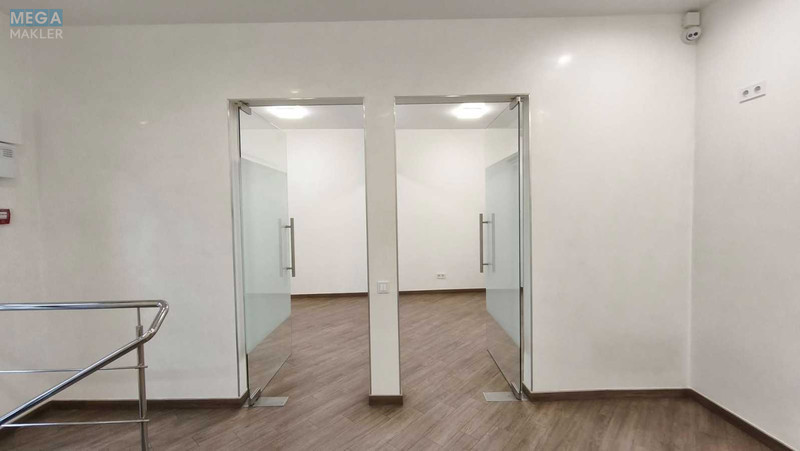 Оренда комерційної нерухомості, 53&nbsp;кв.м, <a class="location-link" href="/lviv/" title="Недвижимость Львів">Львів</a>, <a class="location-link" href="/lviv/lychakovskij/" title="Недвижимость Личаківський район">Личаківський р-н</a>, Некрасова , 5А (изображение 6)