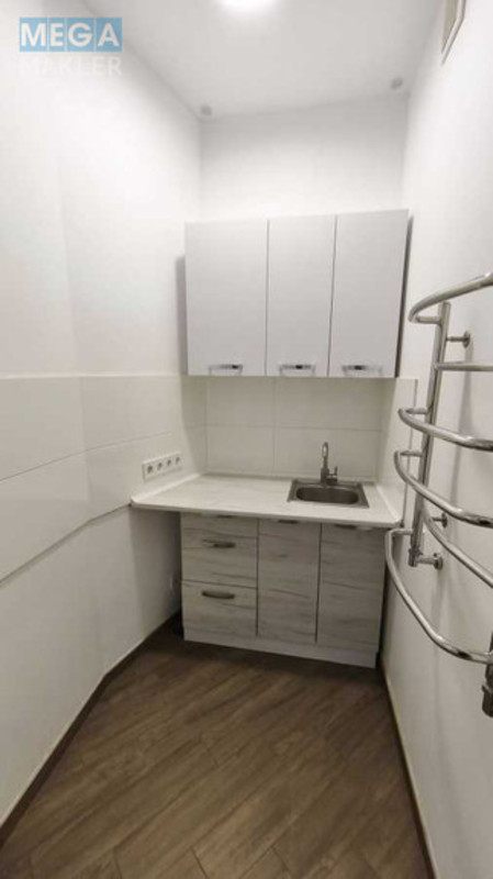 Оренда комерційної нерухомості, 53&nbsp;кв.м, <a class="location-link" href="/lviv/" title="Недвижимость Львів">Львів</a>, <a class="location-link" href="/lviv/lychakovskij/" title="Недвижимость Личаківський район">Личаківський р-н</a>, Некрасова , 5А (изображение 8)