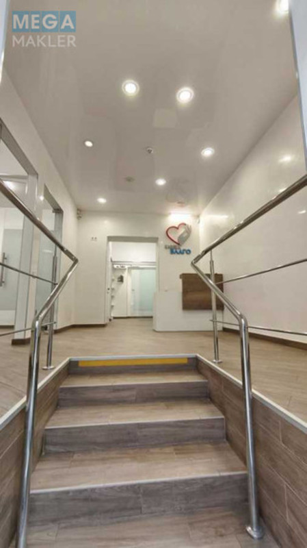 Оренда комерційної нерухомості, 53&nbsp;кв.м, <a class="location-link" href="/lviv/" title="Недвижимость Львів">Львів</a>, <a class="location-link" href="/lviv/lychakovskij/" title="Недвижимость Личаківський район">Личаківський р-н</a>, Некрасова , 5А (изображение 17)