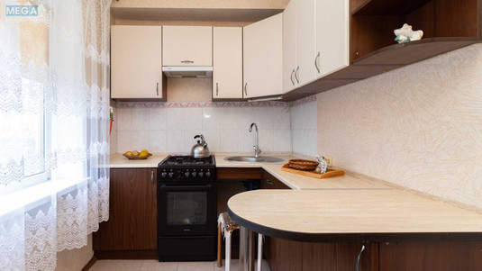 Продаж 2 кімнатної квартири (45,5/30/7,5), 4 пов. 5 пов. будинку, <a class="location-link" href="/kiev/" title="Недвижимость Київ">Київ</a>, <a class="location-link" href="/kiev/dneprovskij/" title="Недвижимость Дніпровський район">Дніпровський р-н</a>, Дарницький бульв., 17 (изображение 5)