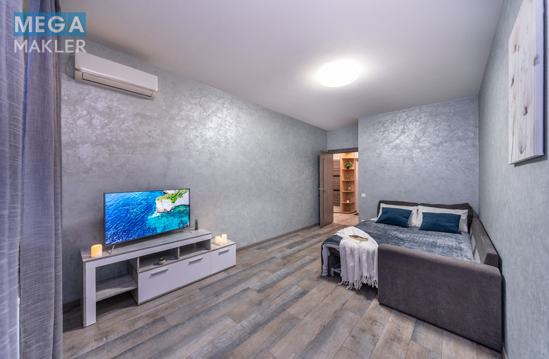 Продаж 1 кімнатної квартири (39/15/10), 11 пов. 25 пов. будинку, <a class="location-link" href="/kiev/" title="Недвижимость Київ">Київ</a>, <a class="location-link" href="/kiev/podolskij/" title="Недвижимость Подільський район">Подільський р-н</a>, Проспект Європейського союзу, 41д ( <img src="https://megamakler.com.ua/metro/ff0000.gif" alt="" class="metro" /> м. Нивки, 10 ) (изображение 2)