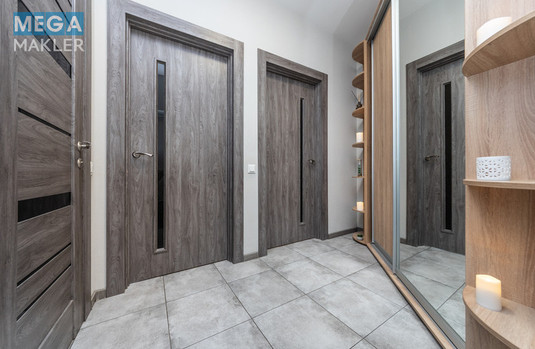 Продаж 1 кімнатної квартири (39/15/10), 11 пов. 25 пов. будинку, <a class="location-link" href="/kiev/" title="Недвижимость Київ">Київ</a>, <a class="location-link" href="/kiev/podolskij/" title="Недвижимость Подільський район">Подільський р-н</a>, Проспект Європейського союзу, 41д ( <img src="https://megamakler.com.ua/metro/ff0000.gif" alt="" class="metro" /> м. Нивки, 10 ) (изображение 4)