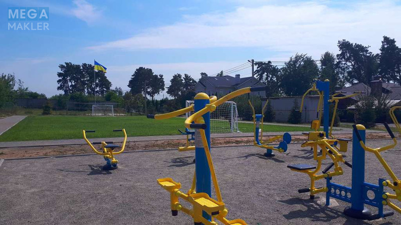 Продаж дома, 2&nbsp;поверху, 300&nbsp;кв.м, 5&nbsp;кімнат, ділянка 10&nbsp;соток, <a class="location-link" href="/chajki-selo-kv/" title="Недвижимость Чайки">Чайки</a>, улица Леонтовича, 22 (изображение 8)