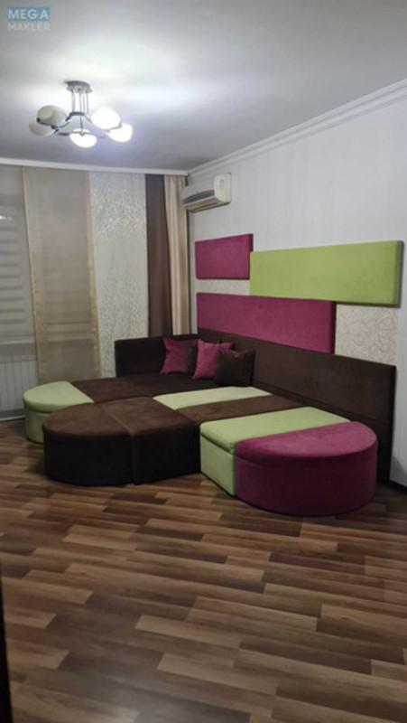 Оренда 3 кімнатної квартири, <a class="location-link" href="/kiev/" title="Недвижимость Київ">Київ</a>, <a class="location-link" href="/kiev/svyatoshinskij/" title="Недвижимость Святошинський район">Святошинський р-н</a>, Святошинская пл., 1 (изображение 4)