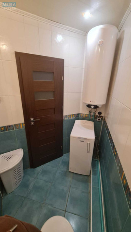 Оренда 3 кімнатної квартири, <a class="location-link" href="/kiev/" title="Недвижимость Київ">Київ</a>, <a class="location-link" href="/kiev/svyatoshinskij/" title="Недвижимость Святошинський район">Святошинський р-н</a>, Святошинская пл., 1 (изображение 9)