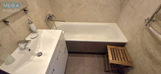 Оренда 2 кімнатної квартири, <a class="location-link" href="/kiev/" title="Недвижимость Київ">Київ</a>, <a class="location-link" href="/kiev/darnickij/" title="Недвижимость Дарницький район">Дарницький р-н</a>, Петра Григоренко просп., 20 (изображение 13)