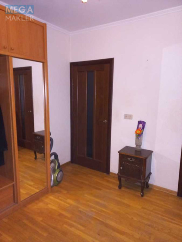 Оренда 2 кімнатної квартири, <a class="location-link" href="/kiev/" title="Недвижимость Київ">Київ</a>, <a class="location-link" href="/kiev/solomenskij/" title="Недвижимость Солом'янський район">Солом'янський р-н</a>, Вадима Гетьмана ул., 46 (изображение 14)