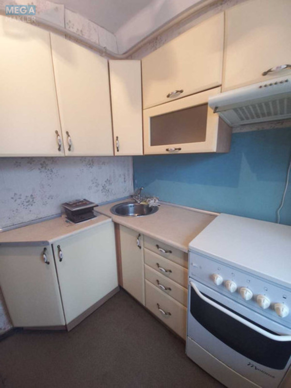 Продаж 1 кімнатної квартири (33,3/?/5,1), 1 пов. 9 пов. будинку, <a class="location-link" href="/kiev/" title="Недвижимость Київ">Київ</a>, <a class="location-link" href="/kiev/dneprovskij/" title="Недвижимость Дніпровський район">Дніпровський р-н</a>, Березняківська вул., 10 (изображение 2)