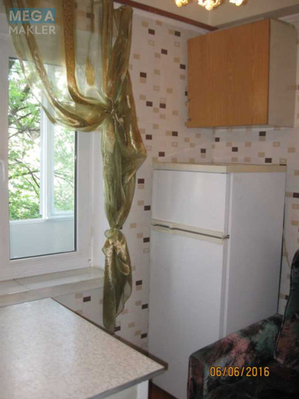 Оренда 1 кімнатної квартири, <a class="location-link" href="/kiev/" title="Недвижимость Київ">Київ</a>, <a class="location-link" href="/kiev/desnyanskij/" title="Недвижимость Деснянський район">Деснянський р-н</a>, Братиславская ул., 38 (изображение 2)