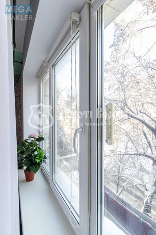 Продаж 1 кімнатної квартири (18,4/12,8/5,6), 3 пов. 5 пов. будинку, <a class="location-link" href="/kiev/" title="Недвижимость Київ">Київ</a>, <a class="location-link" href="/kiev/pecherskij/" title="Недвижимость Печерський район">Печерський р-н</a>, Левандовська вул., 4 (изображение 6)