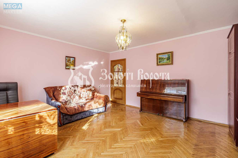 Продаж 3 кімнатної квартири (83/55/11), 6 пов. 9 пов. будинку, <a class="location-link" href="/kiev/" title="Недвижимость Київ">Київ</a>, <a class="location-link" href="/kiev/pecherskij/" title="Недвижимость Печерський район">Печерський р-н</a>, Кловський узвіз, 18 (изображение 3)