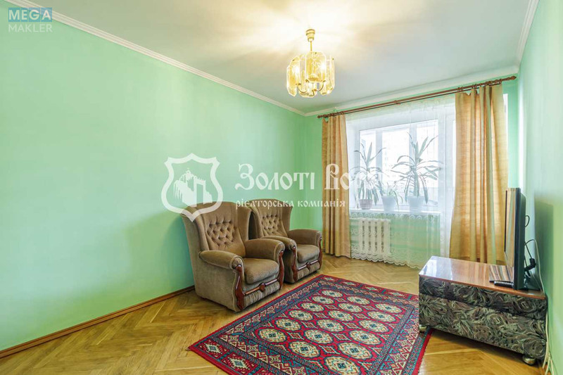 Продаж 3 кімнатної квартири (83/55/11), 6 пов. 9 пов. будинку, <a class="location-link" href="/kiev/" title="Недвижимость Київ">Київ</a>, <a class="location-link" href="/kiev/pecherskij/" title="Недвижимость Печерський район">Печерський р-н</a>, Кловський узвіз, 18 (изображение 4)