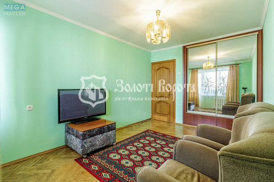 Продаж 3 кімнатної квартири (83/55/11), 6 пов. 9 пов. будинку, <a class="location-link" href="/kiev/" title="Недвижимость Київ">Київ</a>, <a class="location-link" href="/kiev/pecherskij/" title="Недвижимость Печерський район">Печерський р-н</a>, Кловський узвіз, 18 (изображение 6)