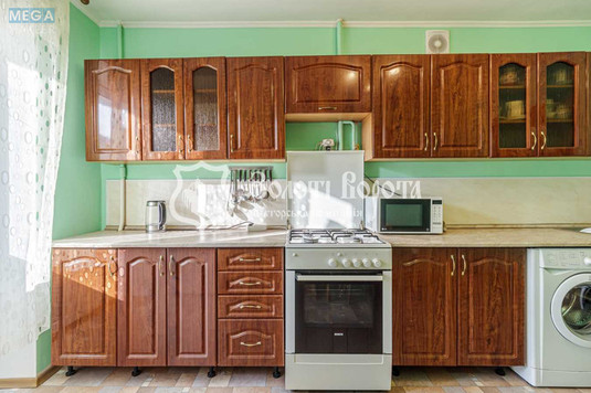 Продаж 3 кімнатної квартири (83/55/11), 6 пов. 9 пов. будинку, <a class="location-link" href="/kiev/" title="Недвижимость Київ">Київ</a>, <a class="location-link" href="/kiev/pecherskij/" title="Недвижимость Печерський район">Печерський р-н</a>, Кловський узвіз, 18 (изображение 11)