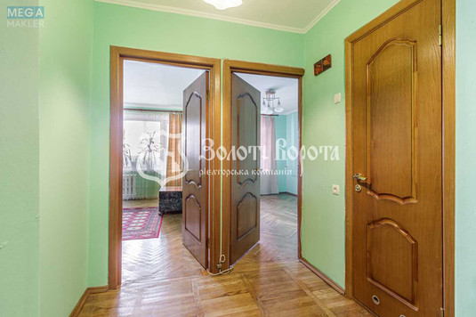 Продаж 3 кімнатної квартири (83/55/11), 6 пов. 9 пов. будинку, <a class="location-link" href="/kiev/" title="Недвижимость Київ">Київ</a>, <a class="location-link" href="/kiev/pecherskij/" title="Недвижимость Печерський район">Печерський р-н</a>, Кловський узвіз, 18 (изображение 18)