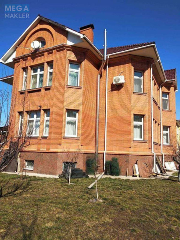 Продаж дома, 2&nbsp;поверху, 491&nbsp;кв.м, 8&nbsp;кімнат, ділянка 10&nbsp;соток, <a class="location-link" href="/kiev/" title="Недвижимость Київ">Київ</a>, <a class="location-link" href="/kiev/desnyanskij/" title="Недвижимость Деснянський район">Деснянський р-н</a>, Радунская ул. (изображение 2)