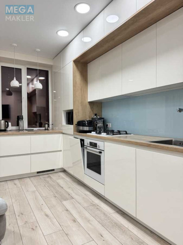 Продаж 2 кімнатної квартири (70/36/19,1), 8 пов. 10 пов. будинку, <a class="location-link" href="/sofievskaya-borshagovka/" title="Недвижимость Софіївська Борщагівка">Софіївська Борщагівка</a>, Героїв Небесної Сотні (изображение 3)