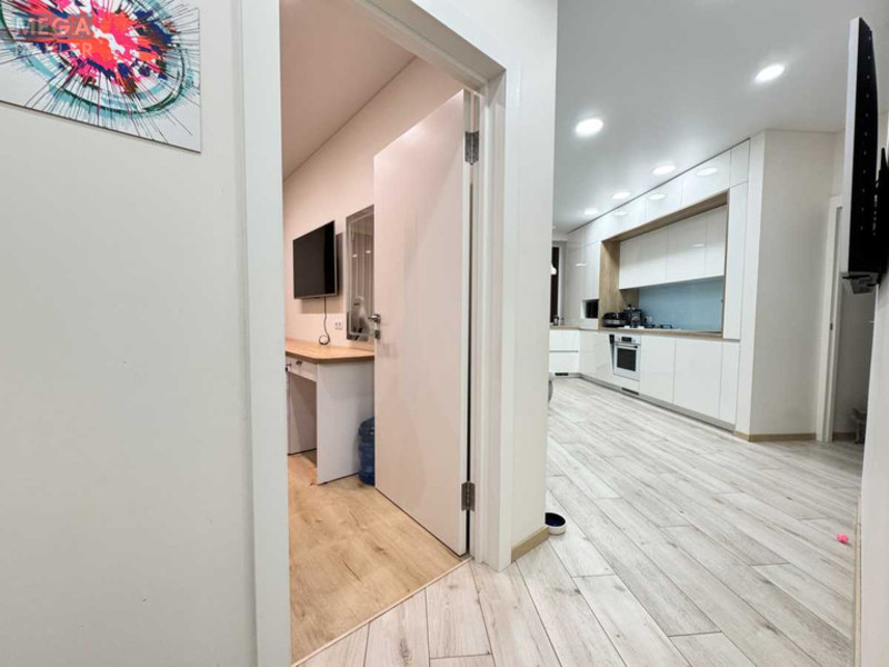 Продаж 2 кімнатної квартири (70/36/19,1), 8 пов. 10 пов. будинку, <a class="location-link" href="/sofievskaya-borshagovka/" title="Недвижимость Софіївська Борщагівка">Софіївська Борщагівка</a>, Героїв Небесної Сотні (изображение 4)