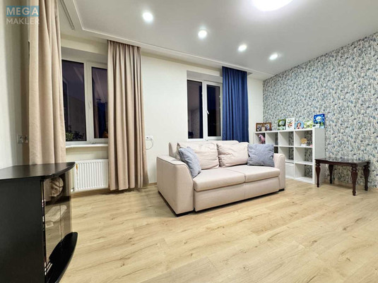 Продаж 2 кімнатної квартири (70/36/19,1), 8 пов. 10 пов. будинку, <a class="location-link" href="/sofievskaya-borshagovka/" title="Недвижимость Софіївська Борщагівка">Софіївська Борщагівка</a>, Героїв Небесної Сотні (изображение 10)