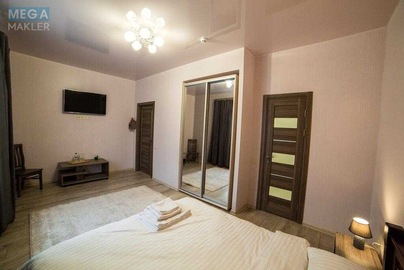 Продаж комерційної нерухомості, 667&nbsp;кв.м, <a class="location-link" href="/poltava/" title="Недвижимость Полтава">Полтава</a>, <a class="location-link" href="/poltava/kievskij/" title="Недвижимость Київський район">Київський р-н</a>, Юрия Тимошенка, 5Б (изображение 12)