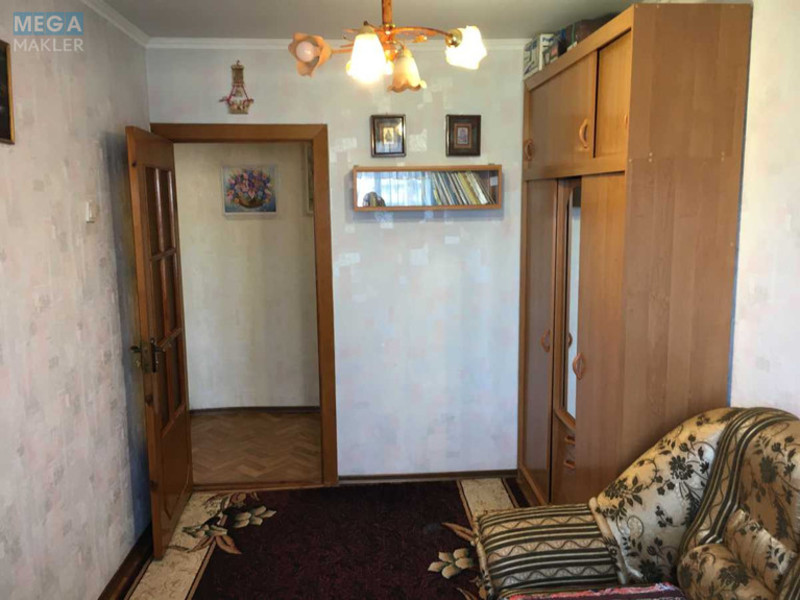 Оренда 2 кімнатної квартири, <a class="location-link" href="/kiev/" title="Недвижимость Київ">Київ</a>, <a class="location-link" href="/kiev/svyatoshinskij/" title="Недвижимость Святошинський район">Святошинський р-н</a>, Академика Королева просп., 12г (изображение 6)