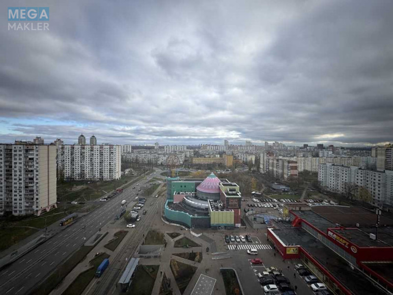 Продаж 5 кімнатної квартири (179/?/40), 15 пов. 16 пов. будинку, <a class="location-link" href="/kiev/" title="Недвижимость Київ">Київ</a>, <a class="location-link" href="/kiev/obolonskij/" title="Недвижимость Оболонський район">Оболонський р-н</a>, Оболонский просп., 6/А (изображение 4)