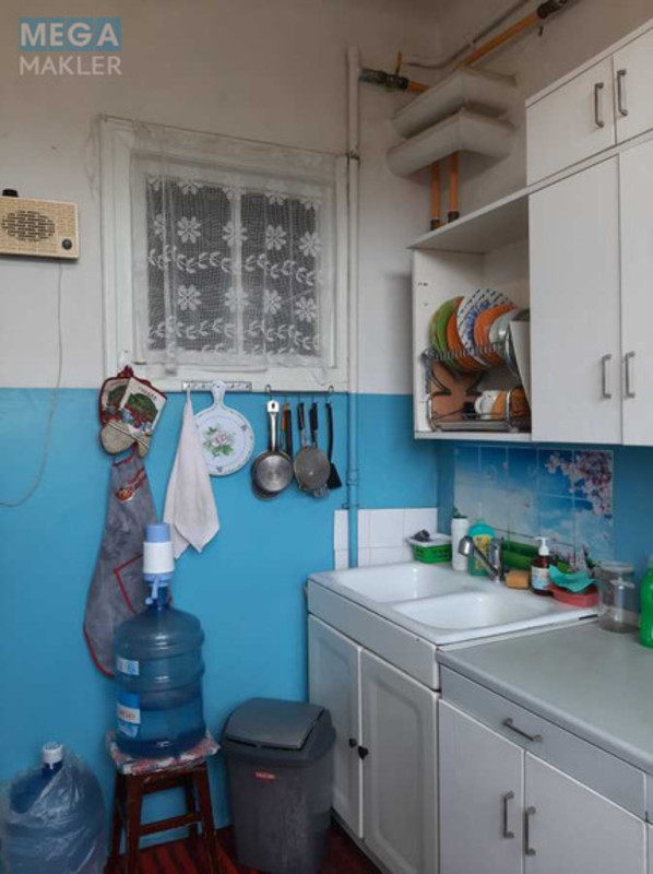 Продаж 2 кімнатної квартири (54/33/7), 5 пов. 5 пов. будинку, <a class="location-link" href="/kiev/" title="Недвижимость Київ">Київ</a>, <a class="location-link" href="/kiev/svyatoshinskij/" title="Недвижимость Святошинський район">Святошинський р-н</a>, Кулібіна вул., 4/2 (изображение 9)