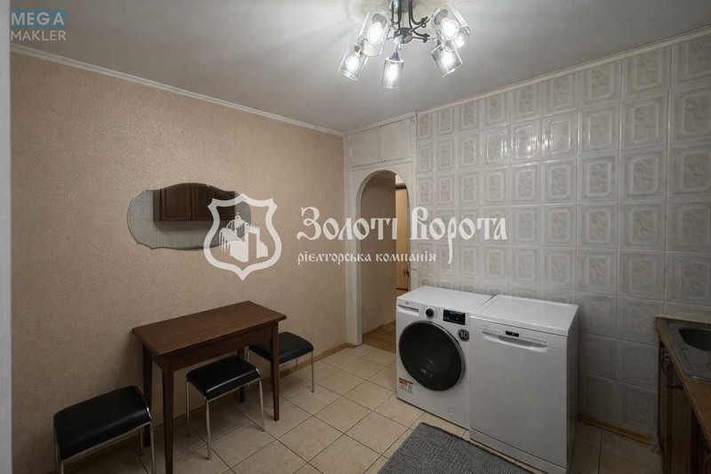 Продаж 2 кімнатної квартири (47/27/9), 2 пов. 16 пов. будинку, <a class="location-link" href="/kiev/" title="Недвижимость Київ">Київ</a>, <a class="location-link" href="/kiev/svyatoshinskij/" title="Недвижимость Святошинський район">Святошинський р-н</a>, Володимира Покотила вул., 1 (изображение 7)