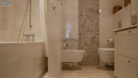 Продаж 3 кімнатної квартири (126/65/24), 4 пов. 17 пов. будинку, <a class="location-link" href="/kiev/" title="Недвижимость Київ">Київ</a>, <a class="location-link" href="/kiev/solomenskij/" title="Недвижимость Солом'янський район">Солом'янський р-н</a>, Кудряшова ул., 16 (изображение 8)