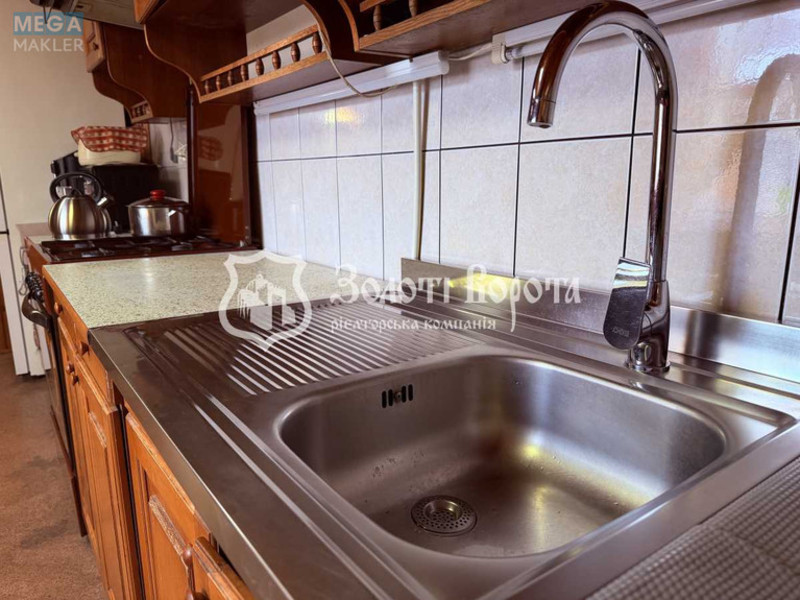 Продаж дома, 1&nbsp; поверх, 80&nbsp;кв.м, 3&nbsp;кімнати, ділянка 10&nbsp;соток, <a class="location-link" href="/starye-petrovcy/" title="Недвижимость Старі Петрівці">Старі Петрівці</a>, Леоніда Каденюка вул., 21 (изображение 17)