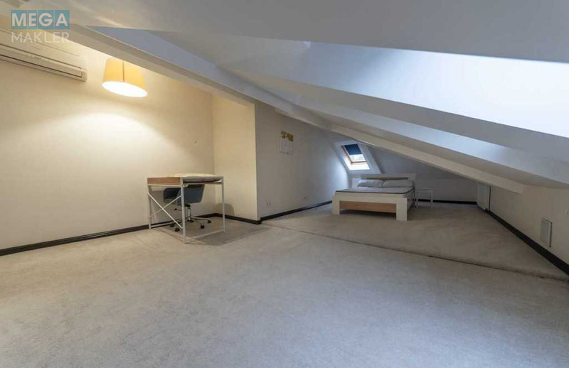 Оренда 5 кімнатної квартири, <a class="location-link" href="/kiev/" title="Недвижимость Київ">Київ</a>, <a class="location-link" href="/kiev/shevchenkovskij/" title="Недвижимость Шевченківський район">Шевченківський р-н</a>, Ярославов Вал ул., 11 (изображение 8)