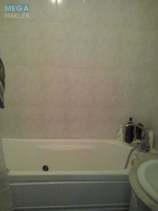 Оренда 2 кімнатної квартири, <a class="location-link" href="/kiev/" title="Недвижимость Київ">Київ</a>, <a class="location-link" href="/kiev/darnickij/" title="Недвижимость Дарницький район">Дарницький р-н</a>, Ялтинська вул., 5Б (изображение 16)